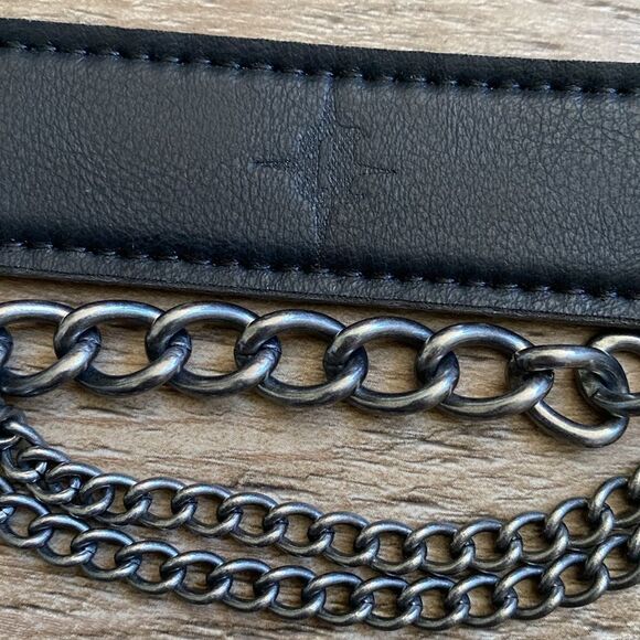 Dolls Kill Darker Wavs Obsession Box Exclusive Black Vegan Leather Cuff w Chains - Picture 3 of 5